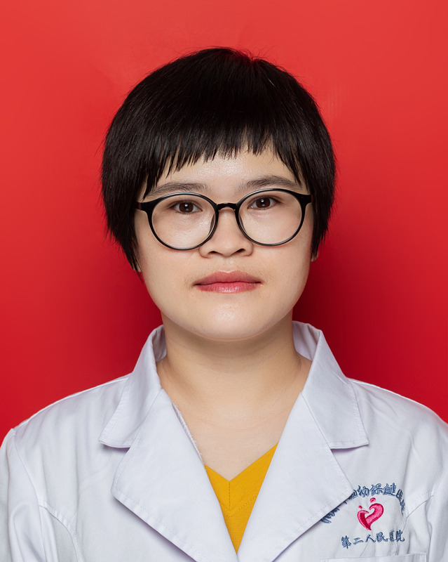 黄典